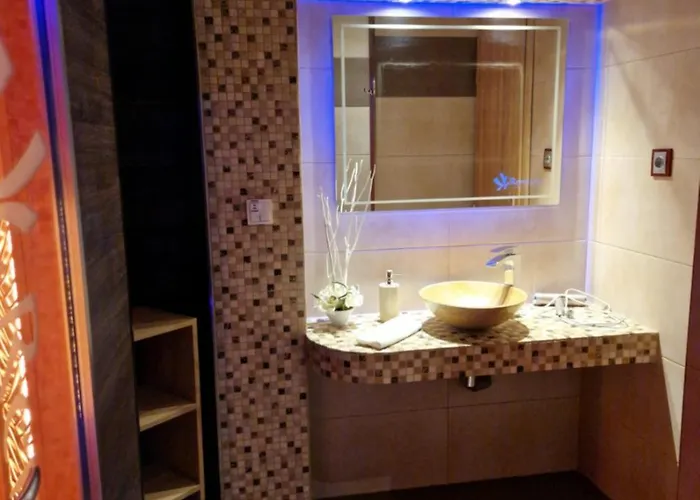Remissio Wellness شقة اوسترافا